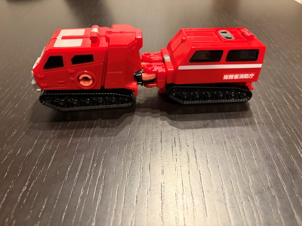 レッドサラマンダーの消防車モード
